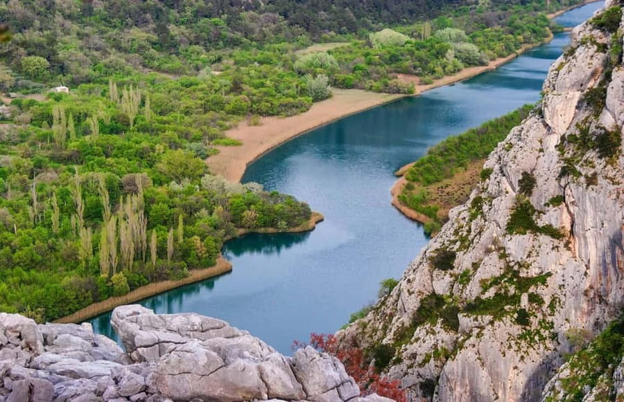 Rafting on Cetina river from Split - Paddling through the Cetina rapids