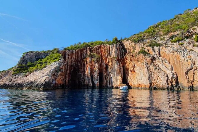 Red Rocks and Hvar Full Day Tour from Split and Brac - Red Rocks: a short stop with the strongest visual payoff