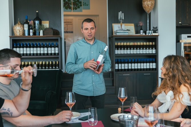 Red (Wine Tasting) Tour - The first winery: several wines and local food
