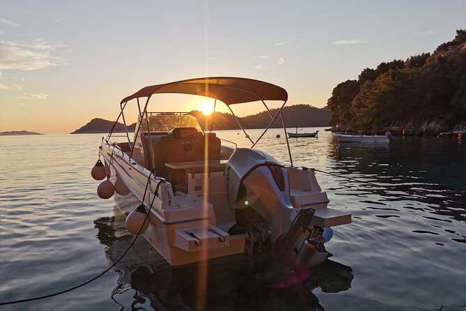 Rent a luxury speed boat for great fun on this Elaphiti Islands tour - Koločep: clear water, caves, and a swim break