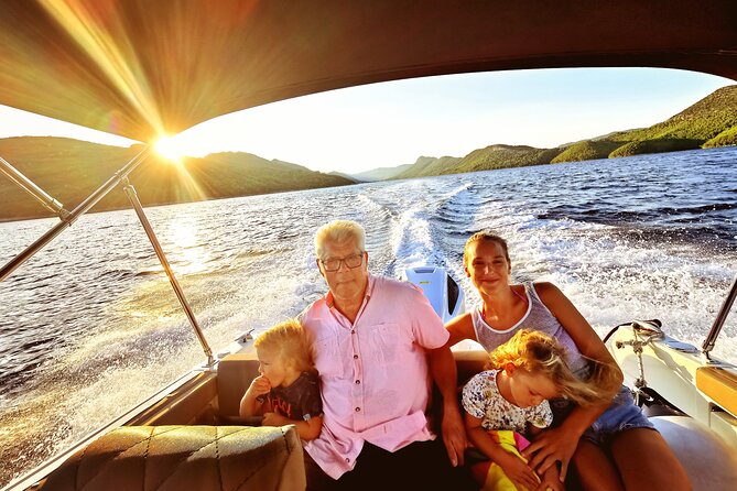 Rent a luxury speed boat for great fun on this Elaphiti Islands tour - What the skippers add to the day