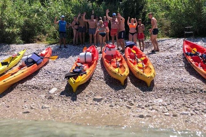 River Challenge Island Tour - Paddling from Srebreno along the bay