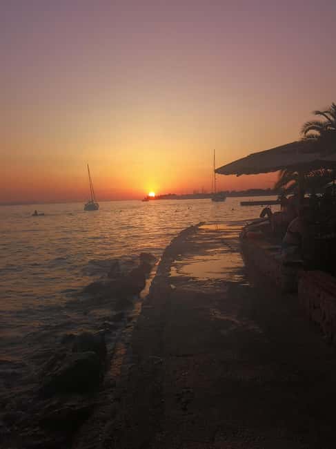 Romantic Sunset tour around Zadar with Drinks - Drinks, atmosphere, and the small-group setting