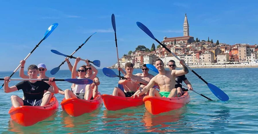 Rovinj: BUBA-KAYAK TOURS, snorkeling, cliff jupming&drinks - Meeting the guides at Porton Biondi