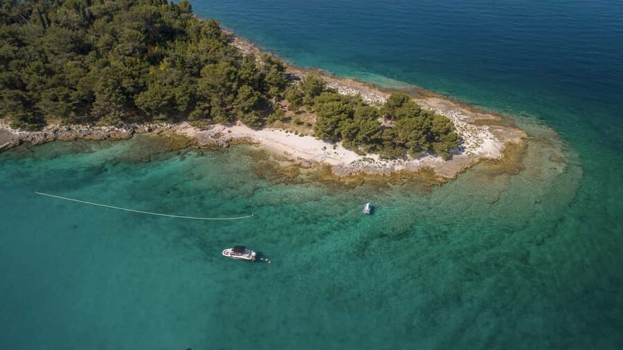 Rovinj or Vrsar: Lim Fjord & Rovinj islands Speedboat Tour - Lighthouse and St. Ivan Island snorkeling