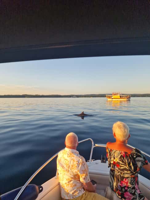 Rovinj: Shared Dolphin and Sunset Tour with Drinks - The 10-minute speedboat ride