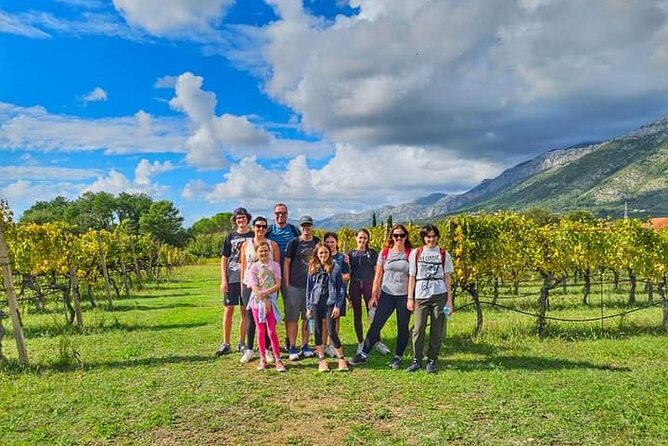 Rural Biking & Wine Tasting Tour in Dubrovnik - Guide style and group size