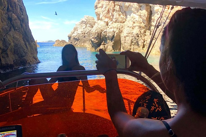 Sail, see, stop, photograph (4 hours) - What the $378.46 group price really covers