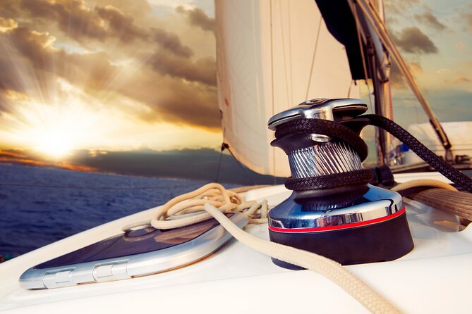 Sailboat tour to the islands - The route toward Hvar or Brač