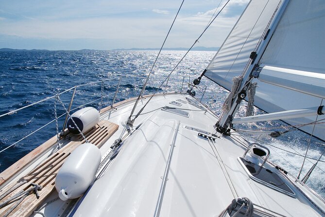 Sailboat tour to the islands - Who will enjoy this Tučepi sailing trip