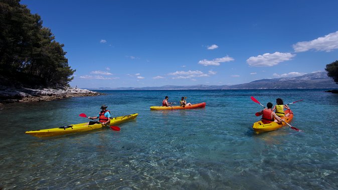 Sea kayaking Postira - Lovrečina (St.Lovre, archaeological site) - Paddling east past Brač’s working coast