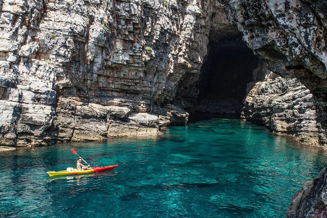 Sea Kayaking Safari Dubrovnik - Why kayaking gives you a better view of Dubrovnik