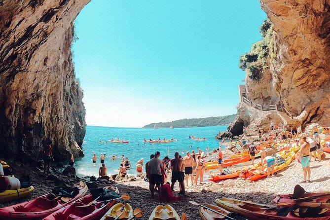 Sea Kayaking Safari Dubrovnik - What the guides add to the experience