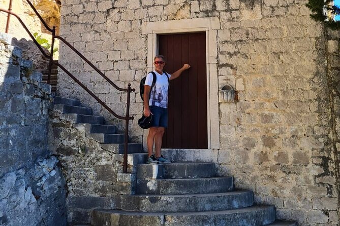 Secret Marjan Park Hiking Tour in Split - From Plinarska ulica to the edge of town