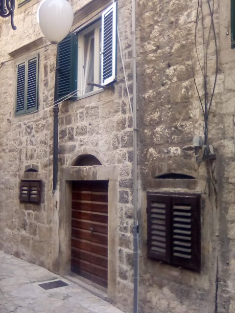 Šibenik walking tour in one hour! - Timing, Languages, and Booking Flexibility