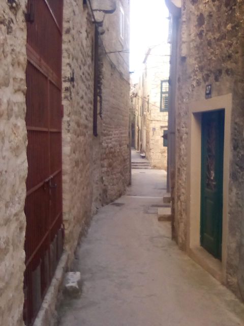 Šibenik walking tour in one hour! - Finding the Šibenik Meter