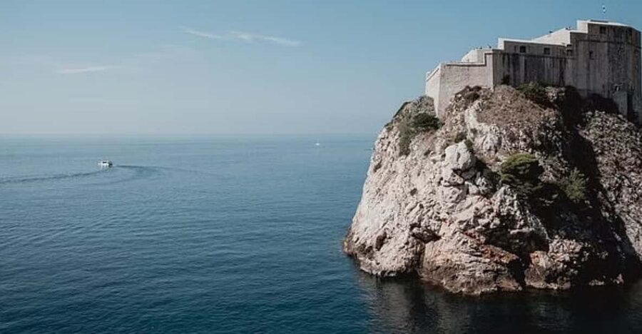 Sightseeing Boat Cruise in Old Town of Dubrovnik - The city walls from the water