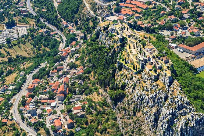Sinj: Panoramic Flight over Peruca Lake and Dinara mountain - Setting off from Sinj Airport