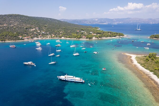 Slatine - Island Hopping Excursion (Trogir/Blue Lagoon/Shipwreck) - Nečujam and the sunken ship at Šolta
