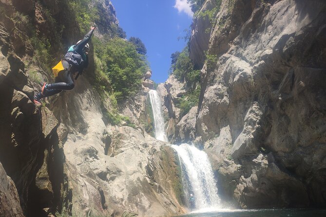 Small Group Tour of Canyoning in Cetina River Canyon - Why Cetina canyoning is worth your morning