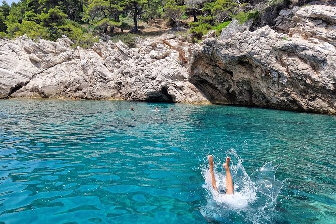 Speed Boat Tour to Elaphiti Caves and Sandy Beach from Dubrovnik - What the small boat changes