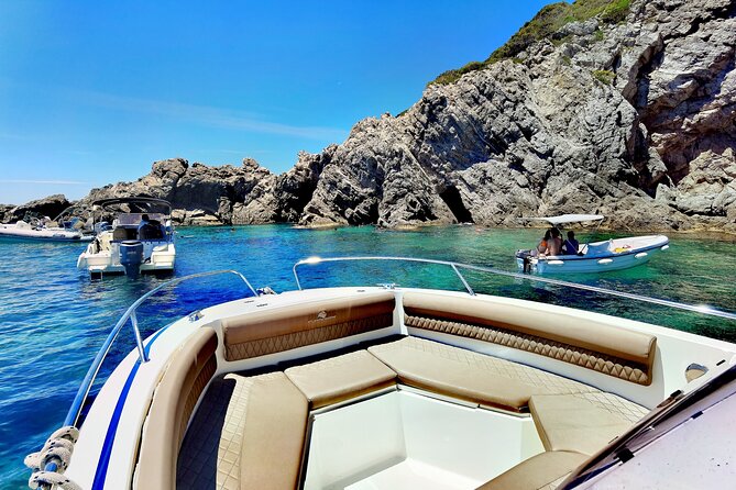 Speedboat Atlantic Marine 750, 4 or 8 hours - Captain, language, and the flexible route