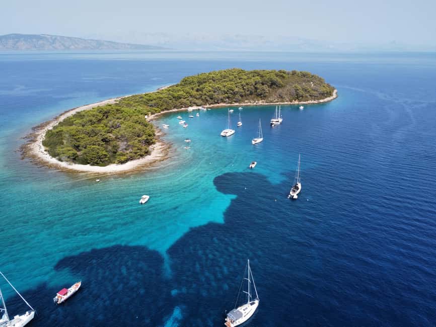 Speedboat to 3 islands: Hvar, Brač, Zečevo with watersports - Starting from MPL Nautika