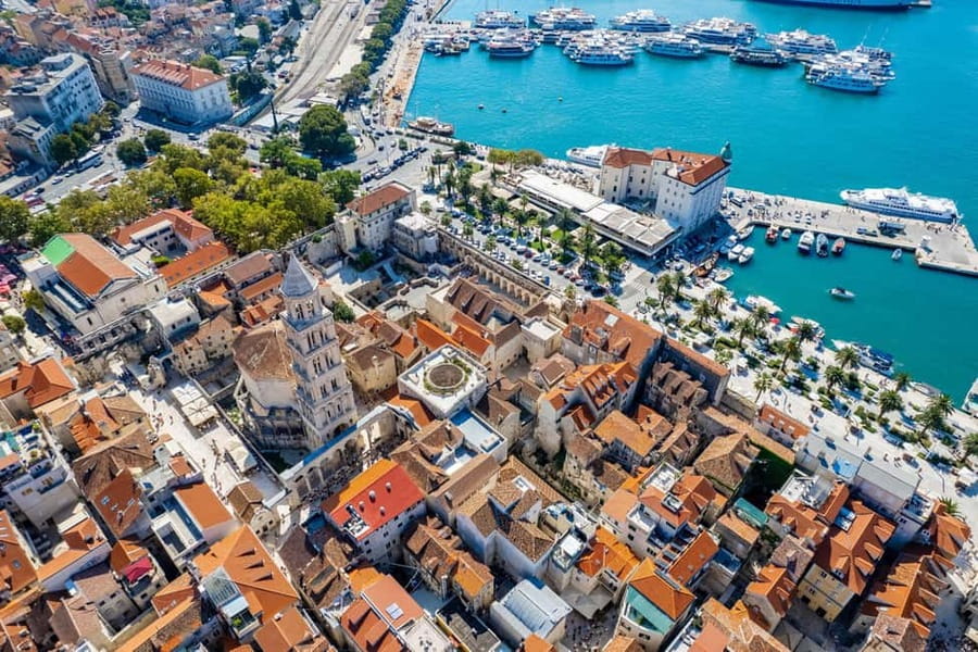 Split: 1.5-Hour Walking Tour and Diocletian's Palace - From the Golden Gate to the palace heart