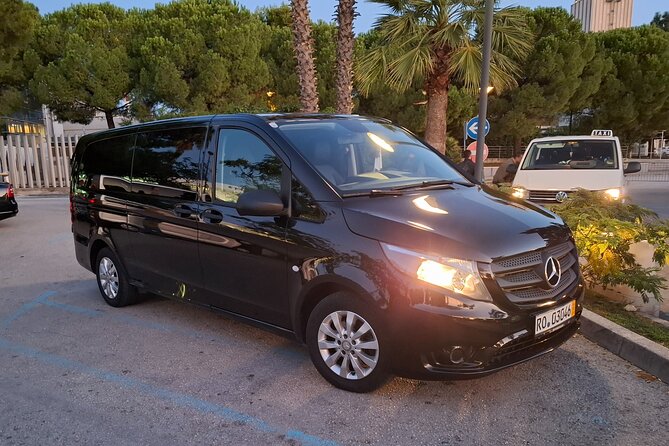 Split airport to Split Private transfer to 8 pax (Door to Door any location) - The best value for families and small groups