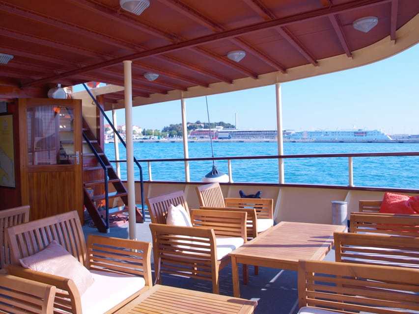 Split: All inclusive Brač & Šolta Island Swimming Cruise - Stomorska gives you a short taste of Šolta