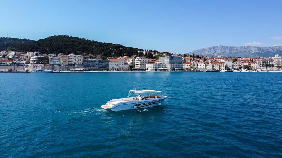 Split: Blue Cave & 5 Island Tour - Budikovac offers the clearest break for swimming