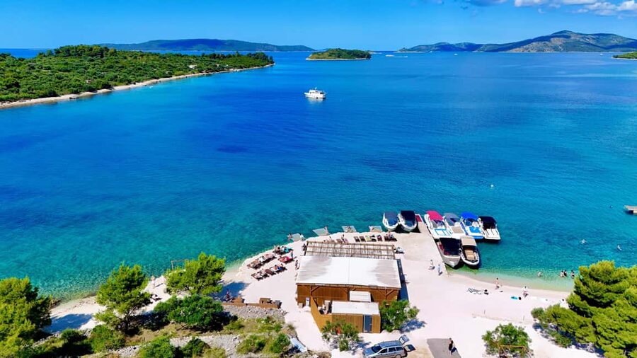 Split: Blue Lagoon and 3 Islands Group Boat Tour - Why this five-hour trip works well from Split