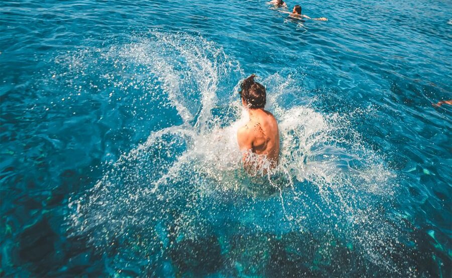 Split: Blue Lagoon and 3 Islands Speedboat Tour - Blue Lagoon: the main swimming hour
