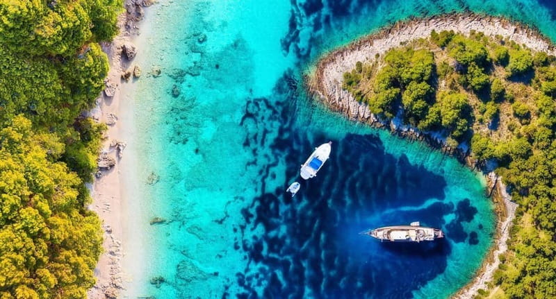 Split: Blue Lagoon and 3 Islands Tour - Trogir in one compact hour