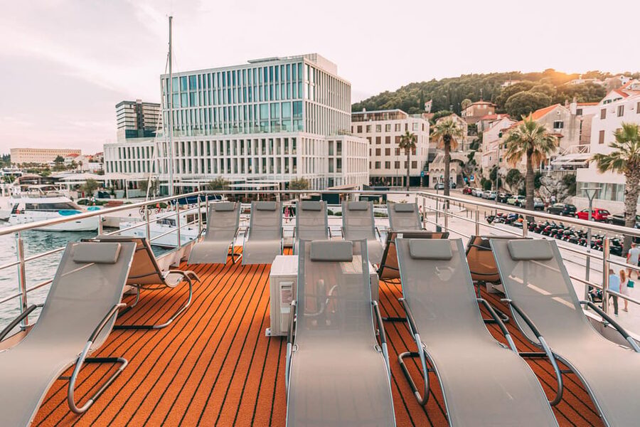 Split: Blue Lagoon, Shipwreck and Šolta with Food and Drinks - Who should book this cruise?