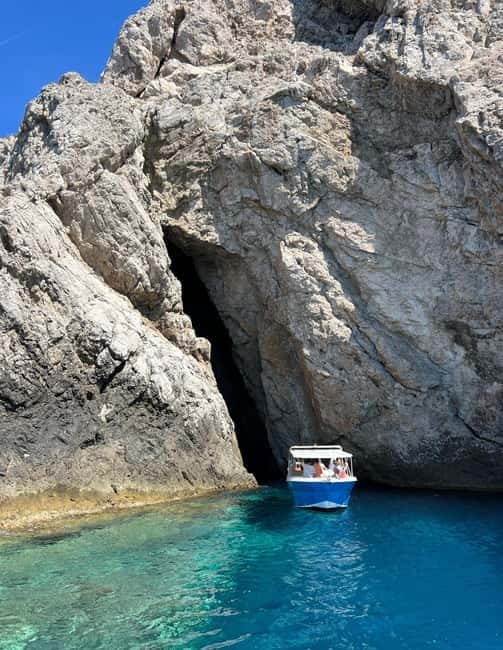 Split: Boat Tour to Blue Cave, Vis, Blue Lagoon, Hvar, Brač - Meeting the boat at Split’s waterfront