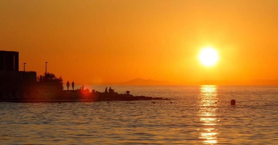 Split: Brac Island and Sutivan Village Sunset Boat Tour - Sunset views from the water