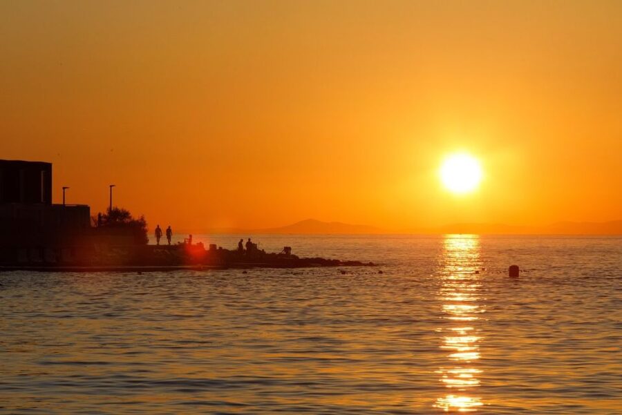 Split: Brac Island and Sutivan Village Sunset Boat Tour - Swimming and snorkeling along Brac