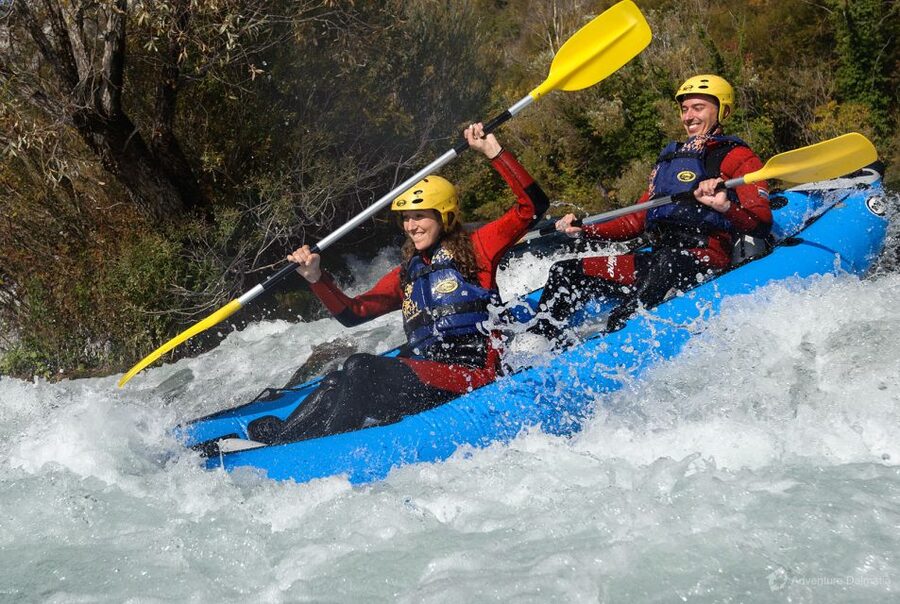 Split: Canoe Safari on the Cetina River - Gearing up beside the river