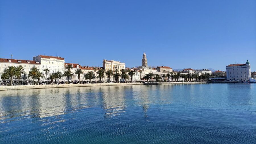 Split: city center private walking tour 2 h - Peristil and the former mausoleum of Diocletian