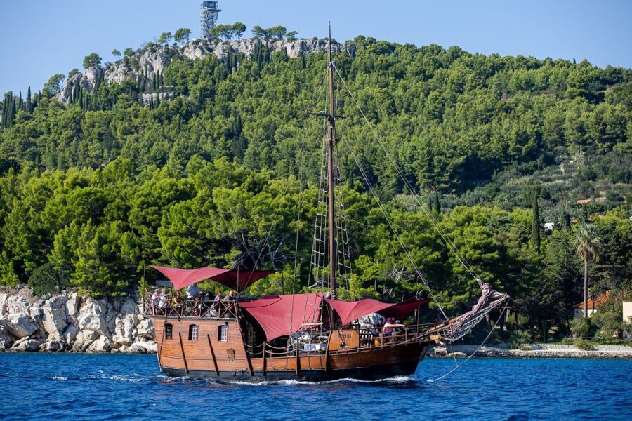 Split: Cruise on Columbo's Pirate Ship "Santa Maria" - Setting sail beside Split’s old harbor