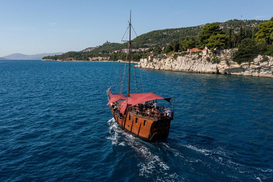 Split: Cruise on Columbo's Pirate Ship "Santa Maria" - How the 90-minute schedule works