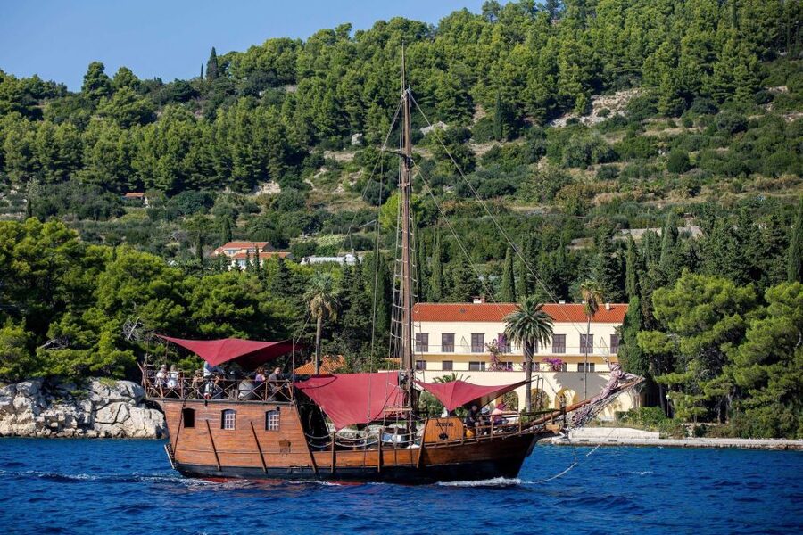 Split: Cruise on Columbo's Pirate Ship "Santa Maria" - What the $32 price really buys