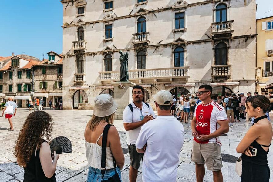 Split: Diocletian Palace & Old Town Guided Walking Tour - The Peristyle puts Roman power on display