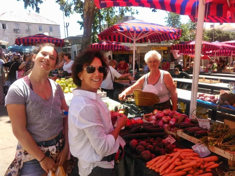 Split: Food Tasting Walking Tour - Walking through 1,700 years of Split
