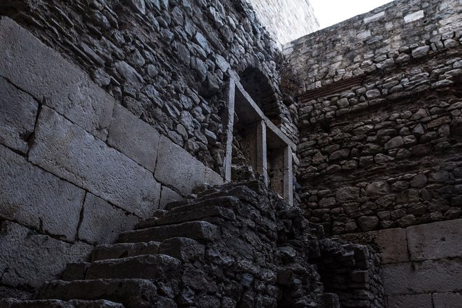 Split: Game of Thrones Small group Tour with Diocletian's Cellar - The guides make the biggest difference