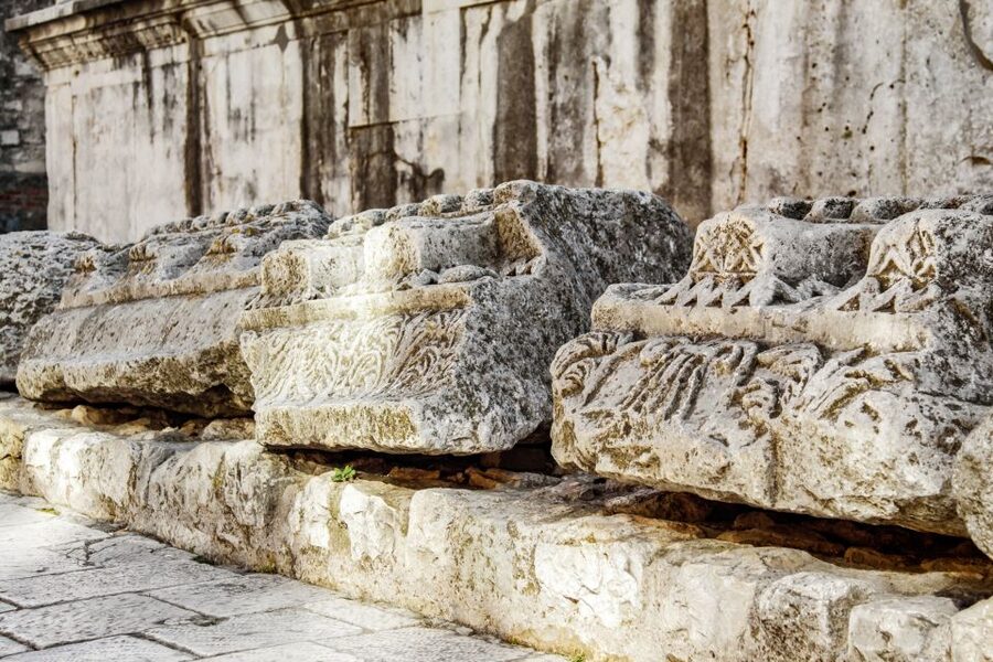 Split Game of Thrones Tour: City of Dragons - The streets of Meereen, the Unsullied, and the Sons of the Harpy
