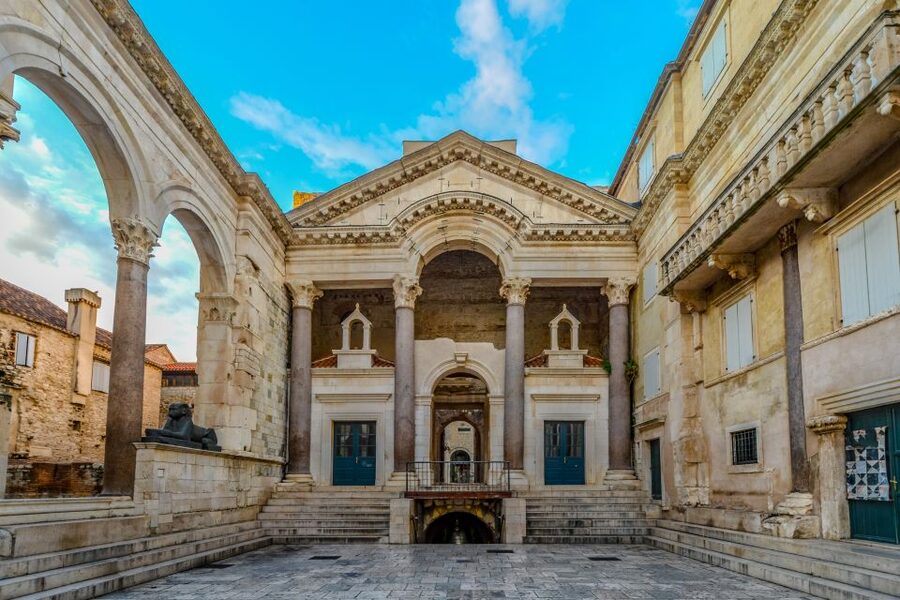 Split: Game of Thrones Tour with Diocletian's Palace Cellar - Is $41 a fair price?