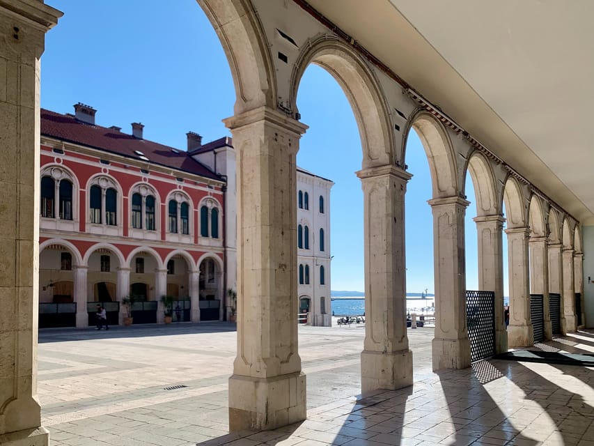 Split: Group or Private Walking Tour with Art Historian - Starting beside Strossmayer Park