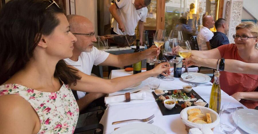 Split: Historical & Gastro Treasures Tour with Green Market - Why this tour works as a first morning in Split